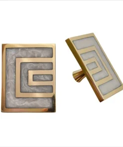 Worlds Away Moira Knob Pair Brass And Cream Resin New Arrivals